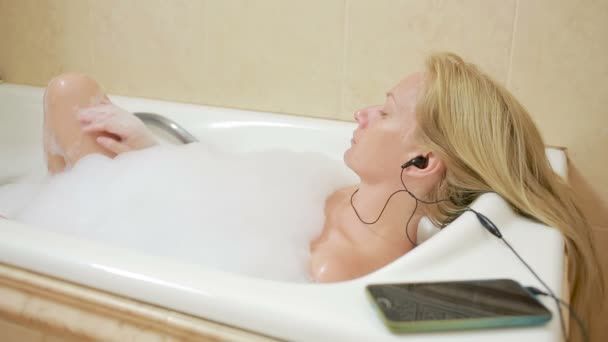 Banyoda Müzik Dinleyerek Hiç Duş Aldınız Mı?